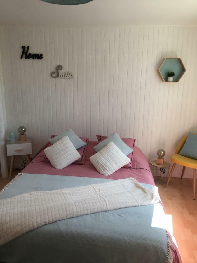La Maison Des Pres Disney Paris Chambry Eksteriør billede